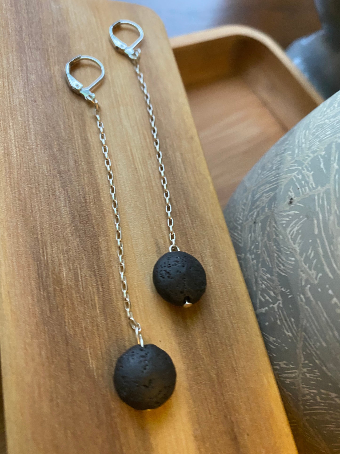 Disc Lava Shoulder Dusters : Earrings