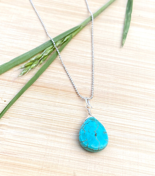 Simple Turquoise Necklace